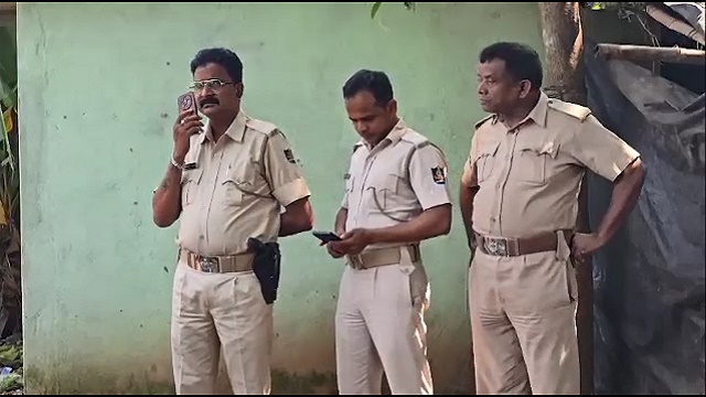 ପଥରଗାଡ଼ିଆରେ ବୋମାମାଡ଼: ଦୁଇ ଗୋଷ୍ଠୀ ମୁହାଁମୁହିଁ, ଜଣେ ଆହତ